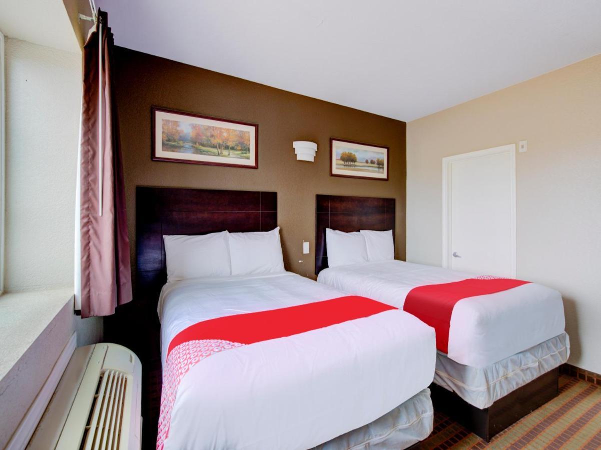 Hotel Dilley Grand ภายนอก รูปภาพ